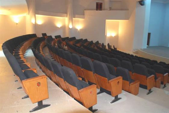 Nội thất hội trường Cung Trí Thức Hà Nội